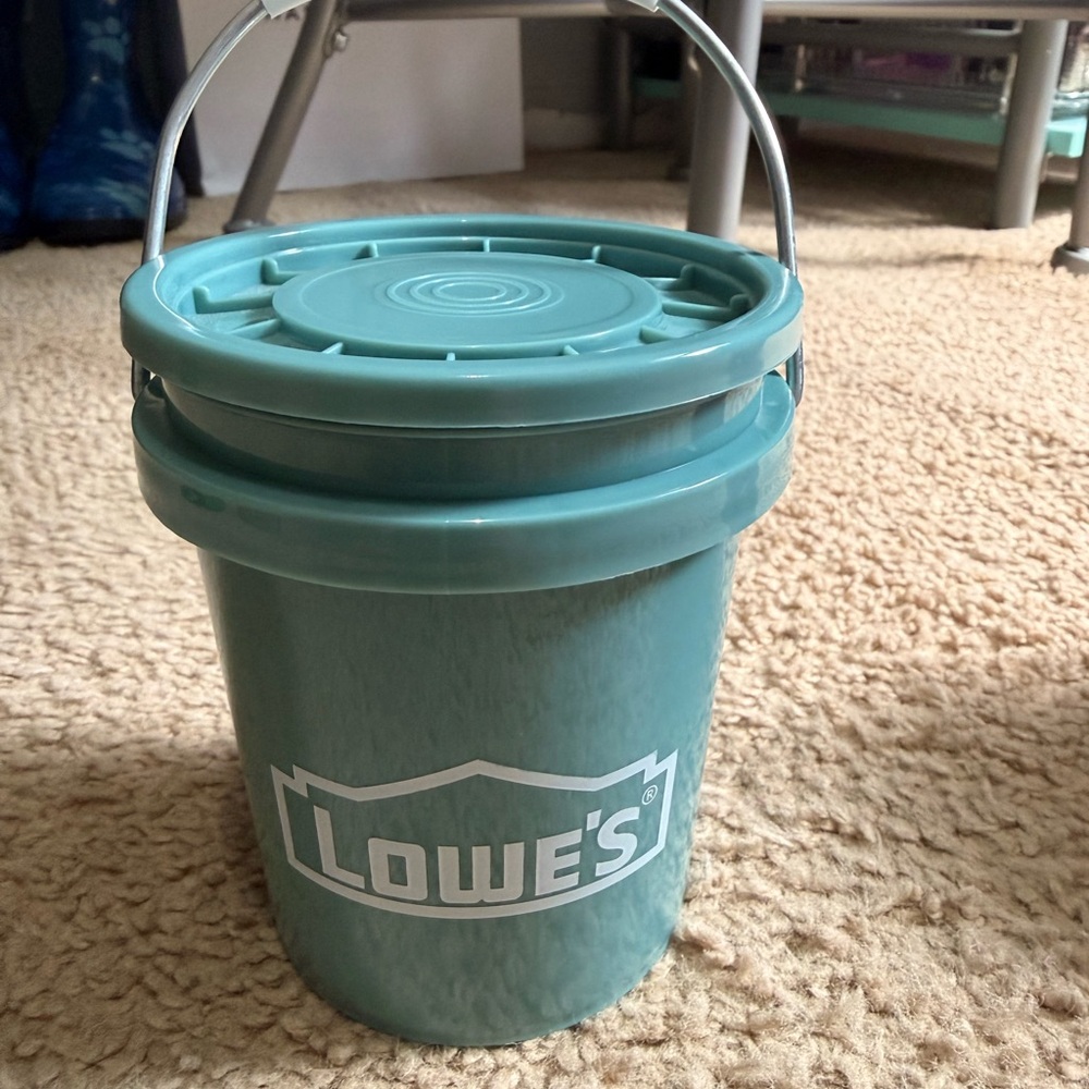 Mini Teal Bucket with Lid